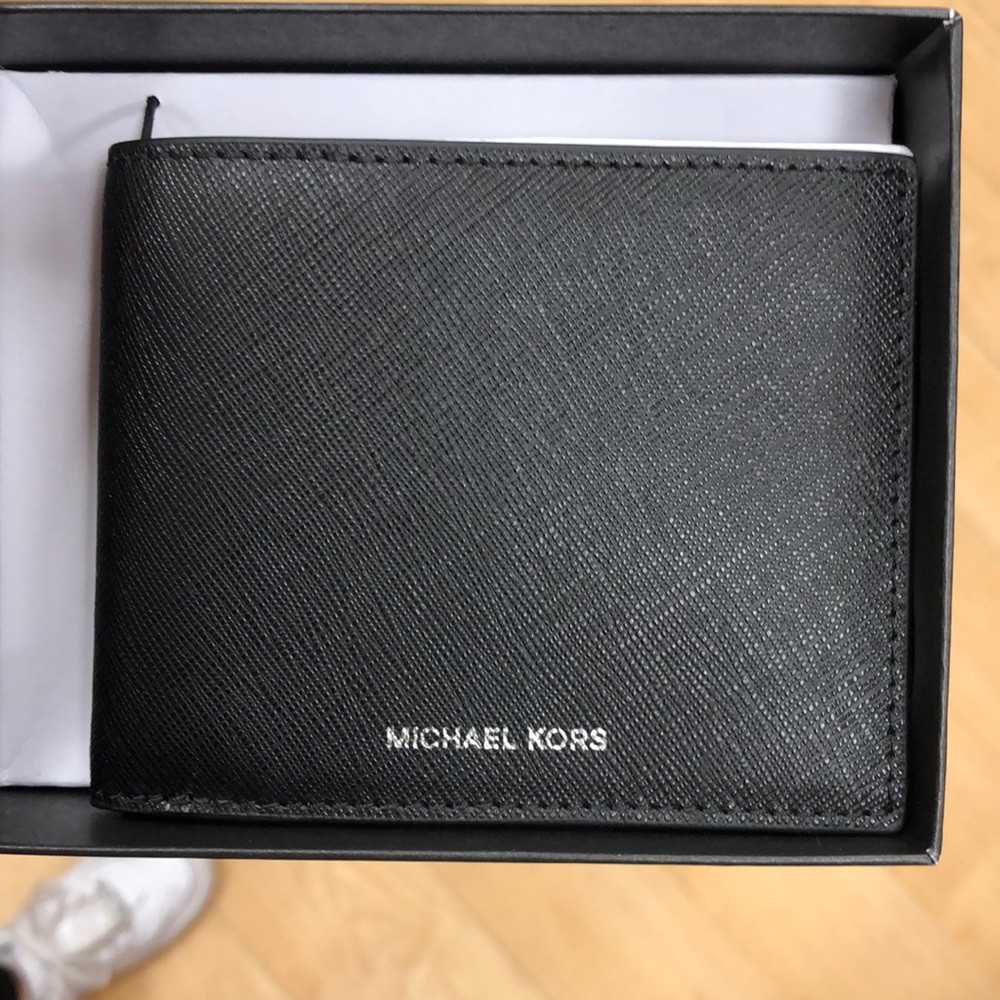Michael Kors men wallet black
